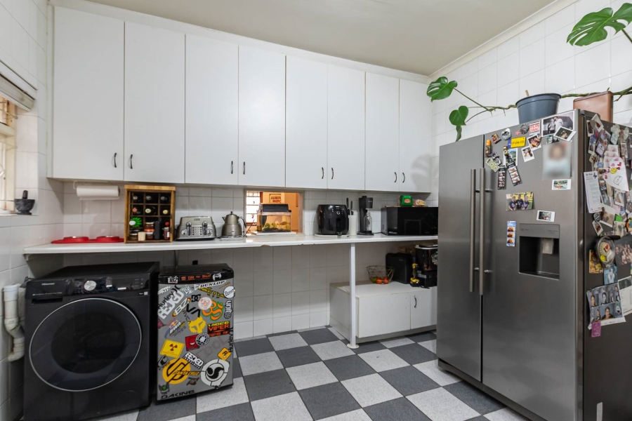 3 Bedroom Property for Sale in Lakeside Western Cape